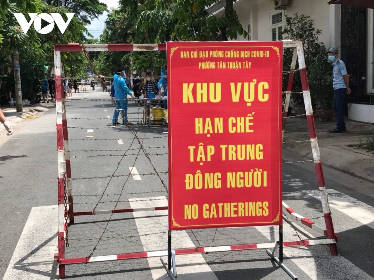 2 nhan vien benh vien nhan dan gia Dinh duong tinh voi virus sars-cov-2 hinh anh 1