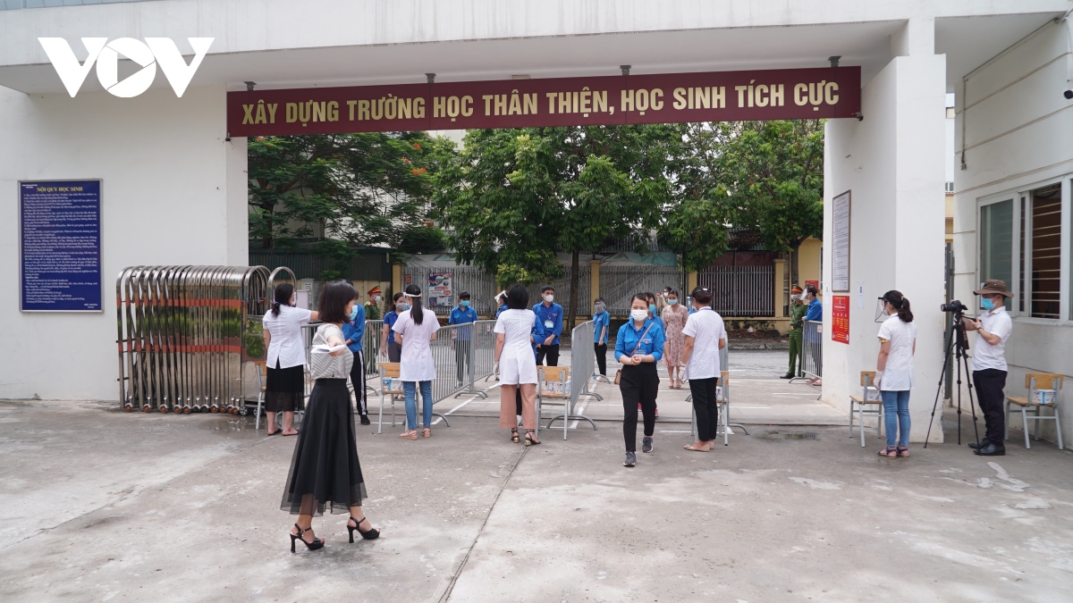 cac quan huyen co hoc sinh dien f tai ha noi gap rut chuan bi cho ky thi vao 10 hinh anh 1