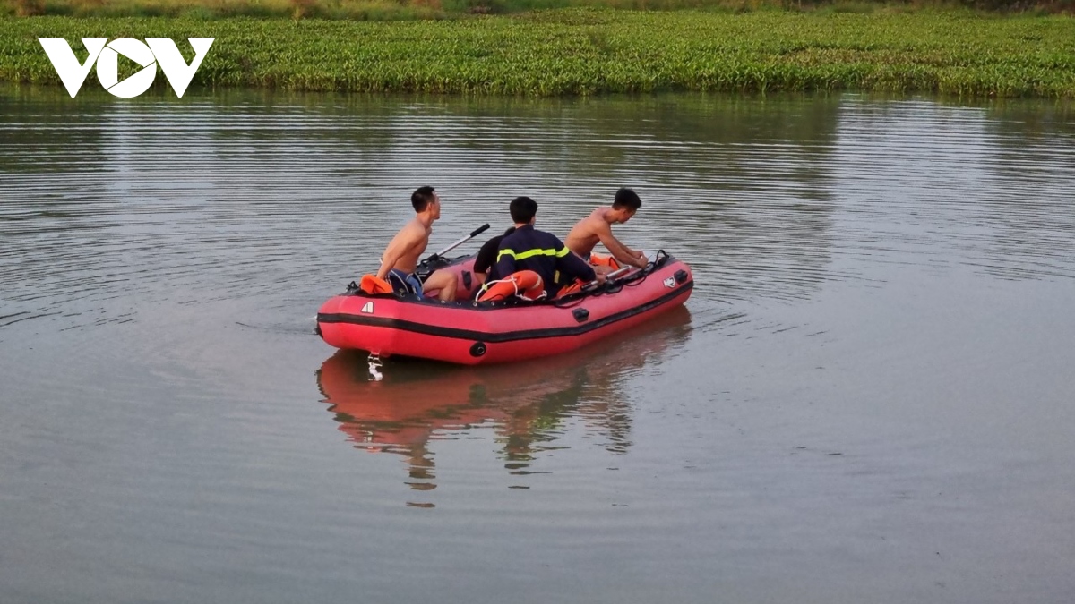 3 nguoi duoi nuoc tai mo dat set o ba ria vung tau hinh anh 2