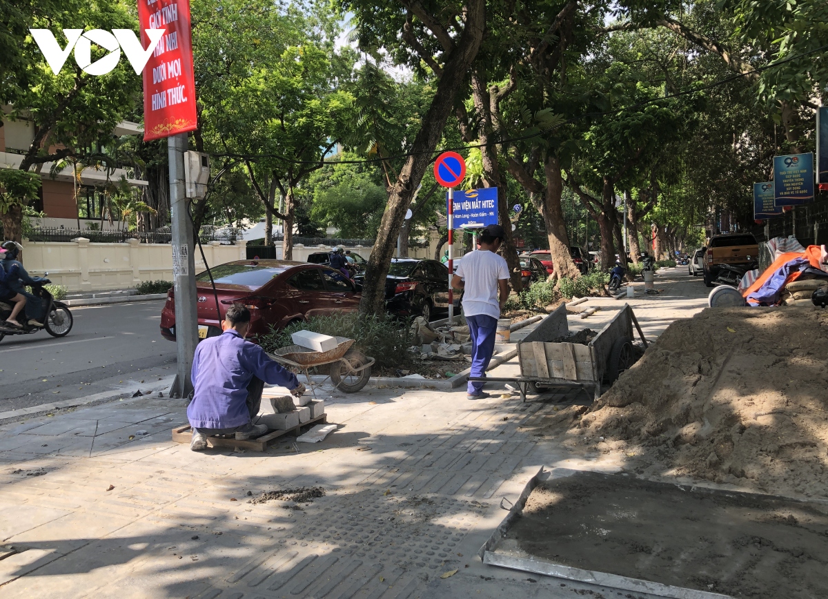 mot so tuyen pho ha noi bi xen via he de lam bon hoa hinh anh 6