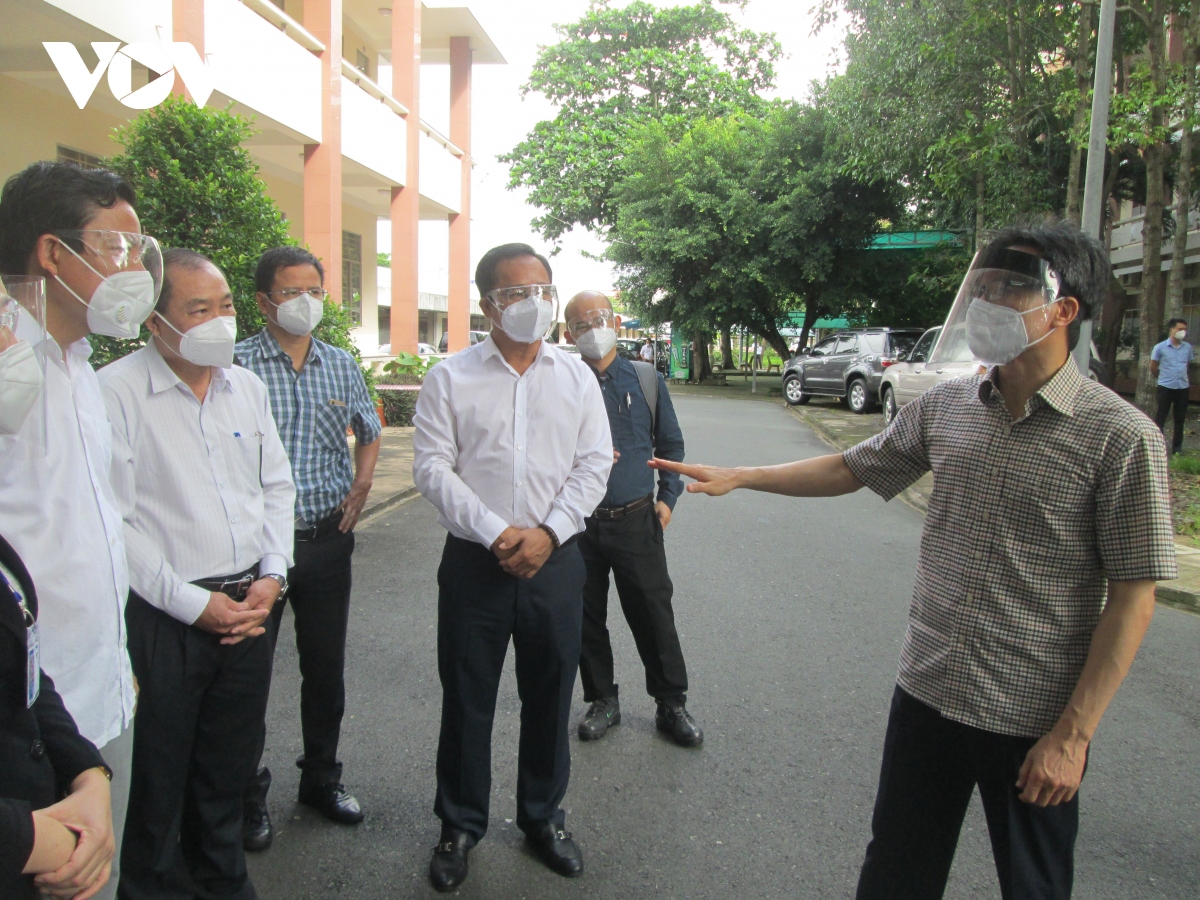 pho thu tuong vu Duc Dam kiem tra cong tac phong, chong dich tai long an hinh anh 2