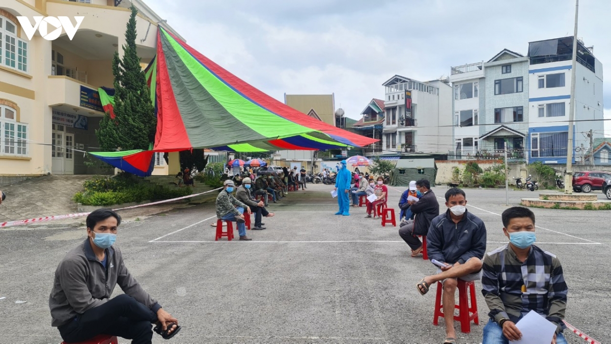 lam Dong tang cuong kiem soat lay nhiem sars-cov-2 tai cac co so y te hinh anh 2