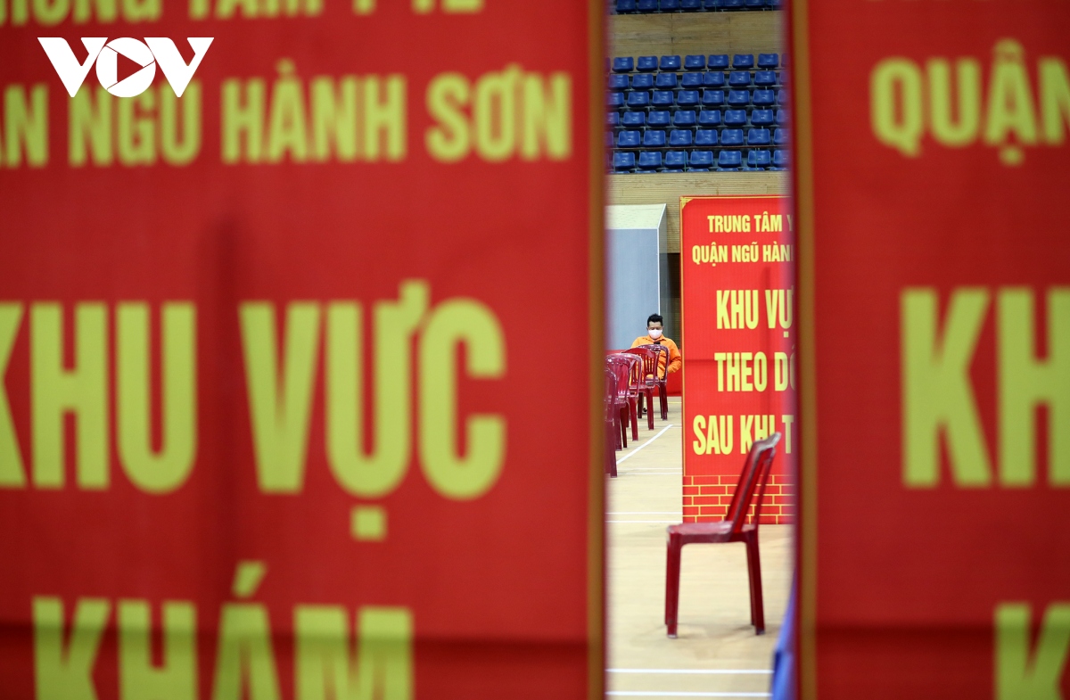 hình ảnh Đà nẵng bước vào đợt tiêm chủng vaccine phòng covid-19 cho người dân hình ảnh 20 hinh anh Da nang buoc vao dot tiem chung vaccine phong covid-19 cho nguoi dan hinh anh 20
