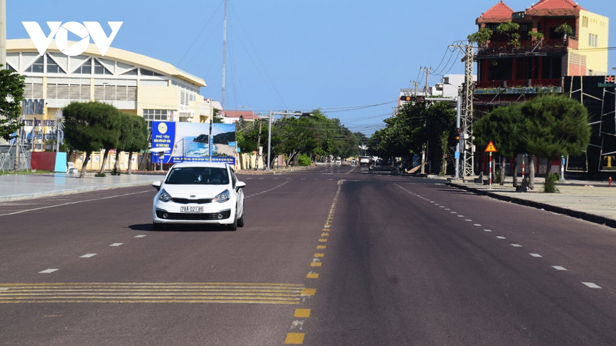 Tuy Hoa city falls quiet amid COVID-19 fears