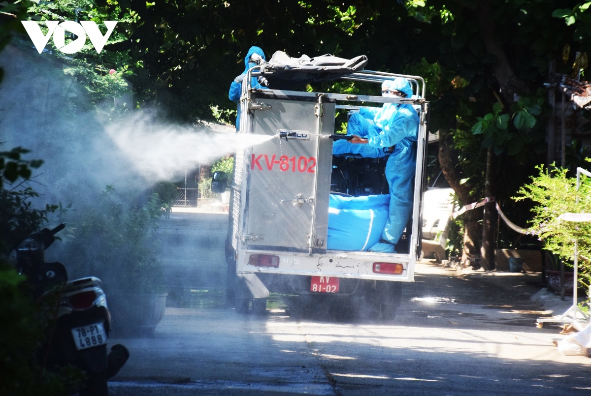 chum anh dich lay lan nhanh, duong pho tuy hoa phu yen vang nguoi hinh anh 19