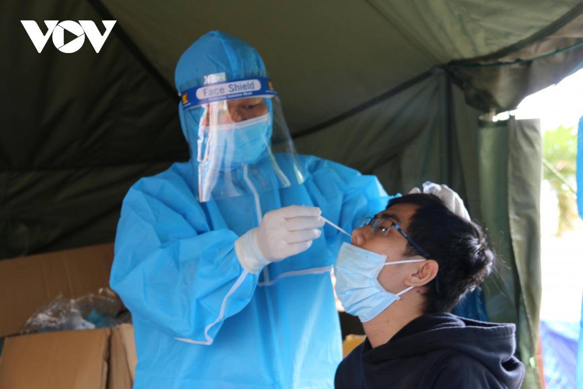 cac dia phuong tren ca nuoc tiep tuc no luc phong chong dich covid-19 hinh anh 4
