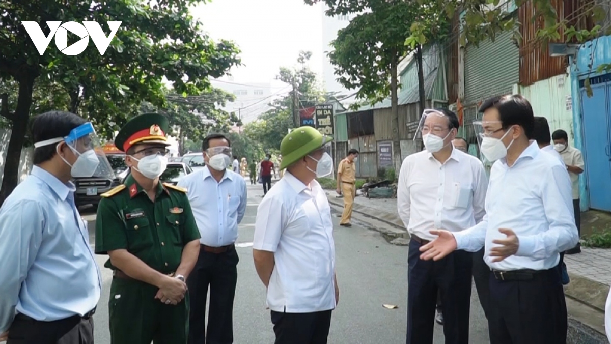 bo truong, chu nhiem van phong chinh phu tham hoi dong vien nguoi dan binh duong hinh anh 1