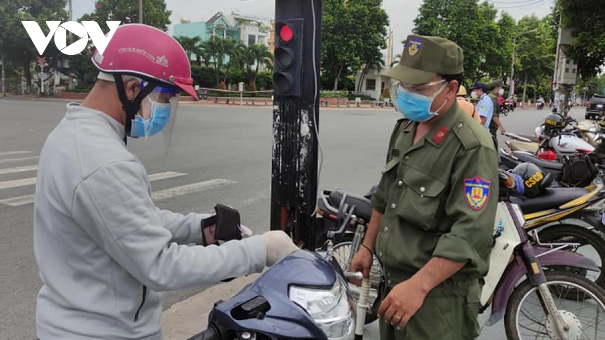 binh duong con nhieu kho khan de kiem soat dich covid-19 hinh anh 4