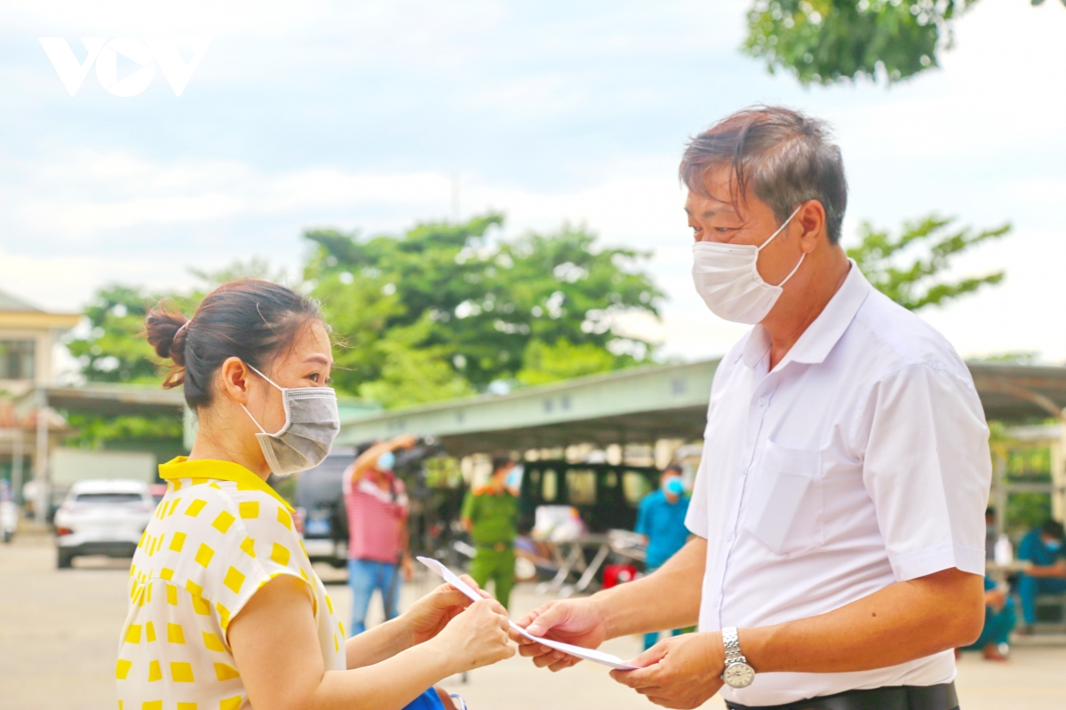 niem vui cua nguoi dan quang nam ve tu tp.hcm hoan thanh cach ly tap trung hinh anh 12