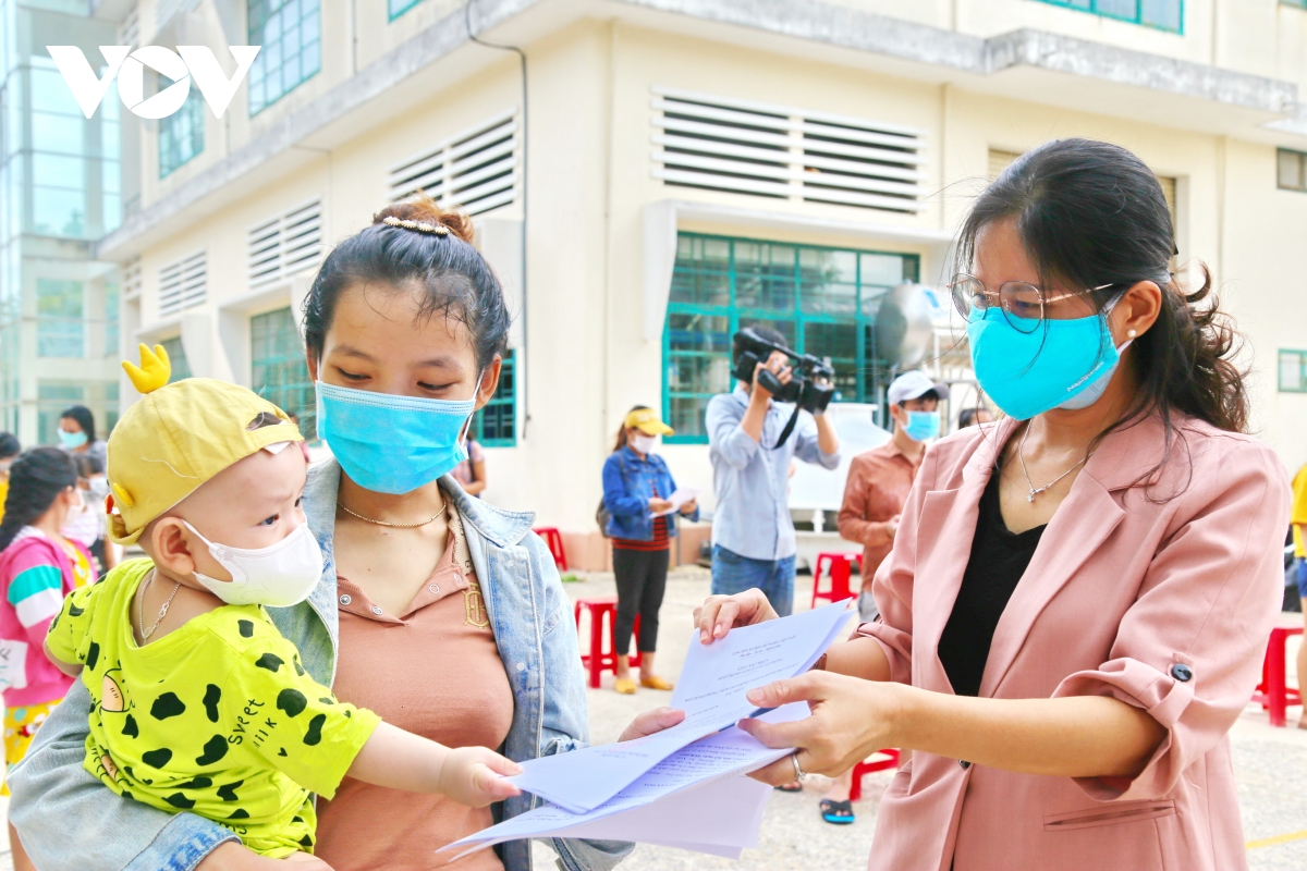 niem vui cua nguoi dan quang nam ve tu tp.hcm hoan thanh cach ly tap trung hinh anh 13