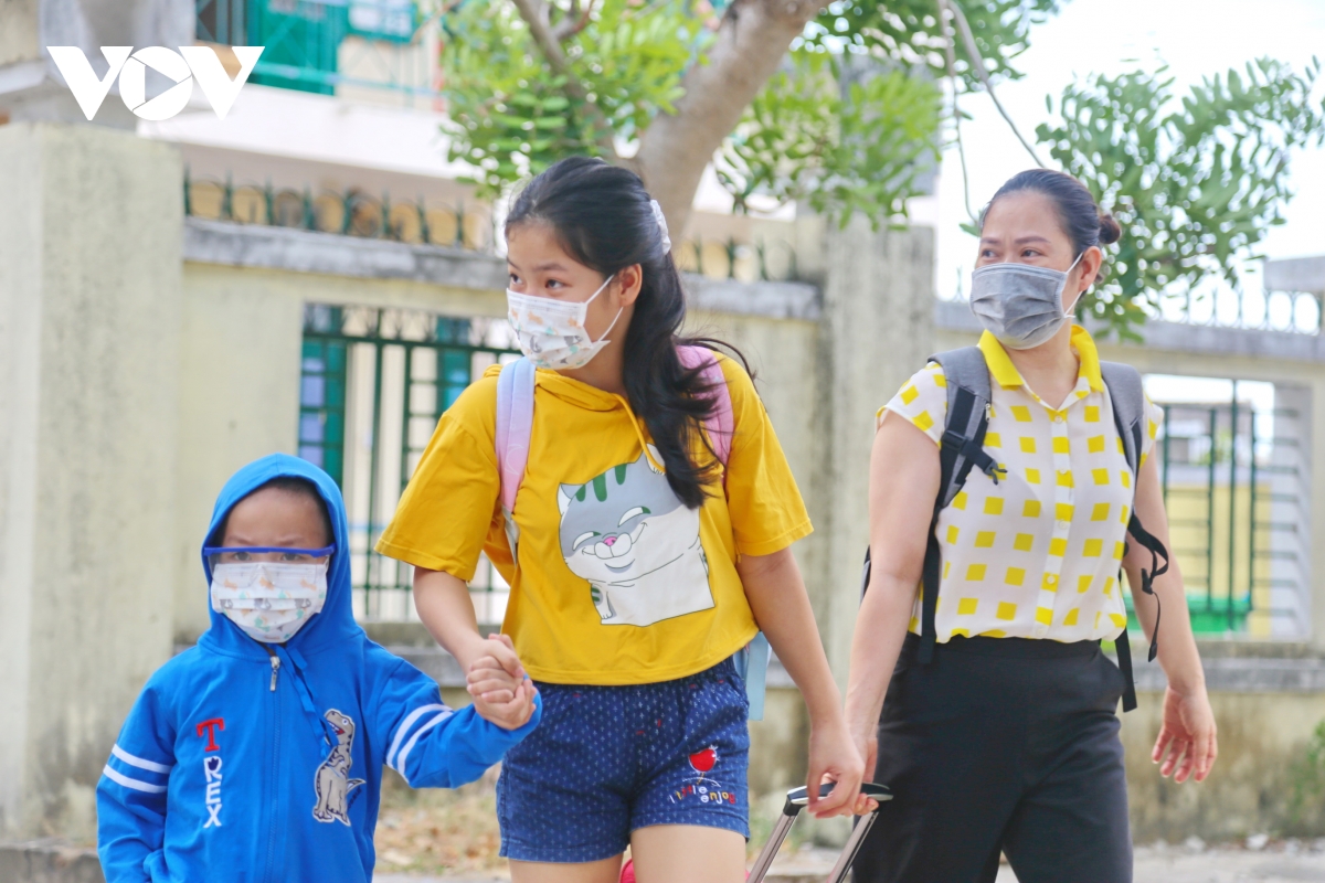 niem vui cua nguoi dan quang nam ve tu tp.hcm hoan thanh cach ly tap trung hinh anh 3