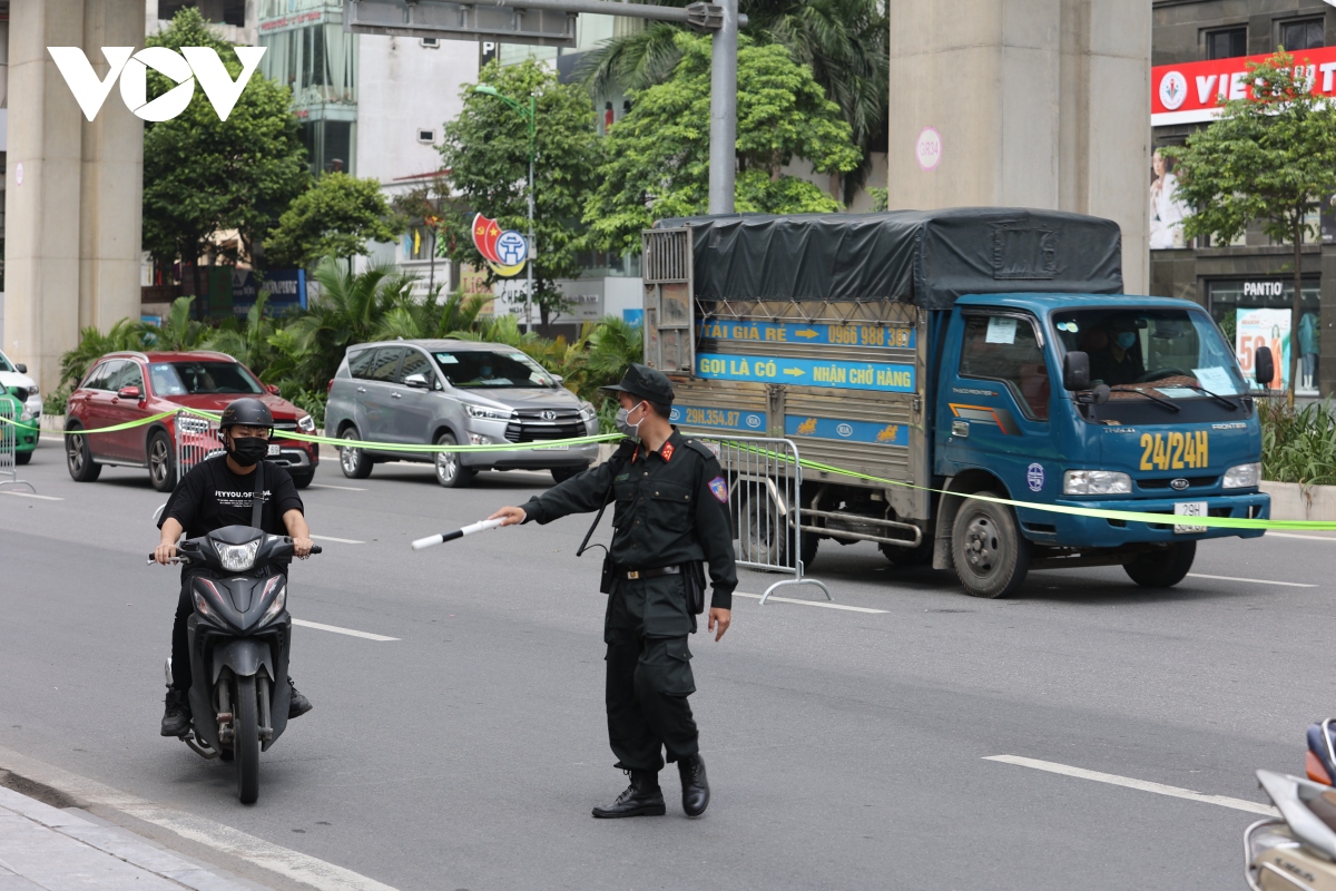 Anh 6 to co dong manh o ha noi xu ly hang loat truong hop vi pham hinh anh 6