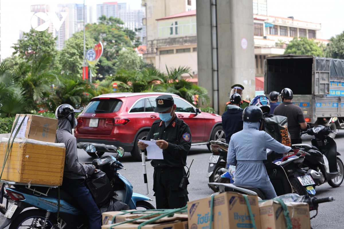 Anh 6 to co dong manh o ha noi xu ly hang loat truong hop vi pham hinh anh 7