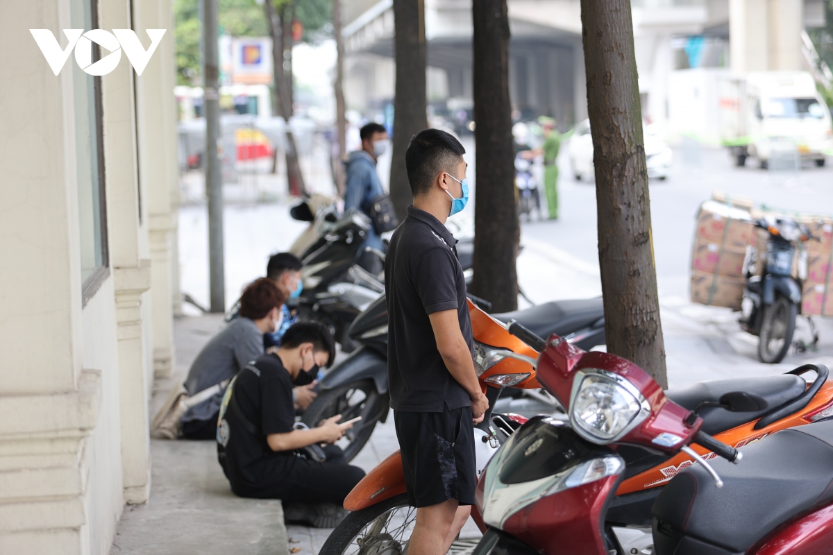 Anh 6 to co dong manh o ha noi xu ly hang loat truong hop vi pham hinh anh 18