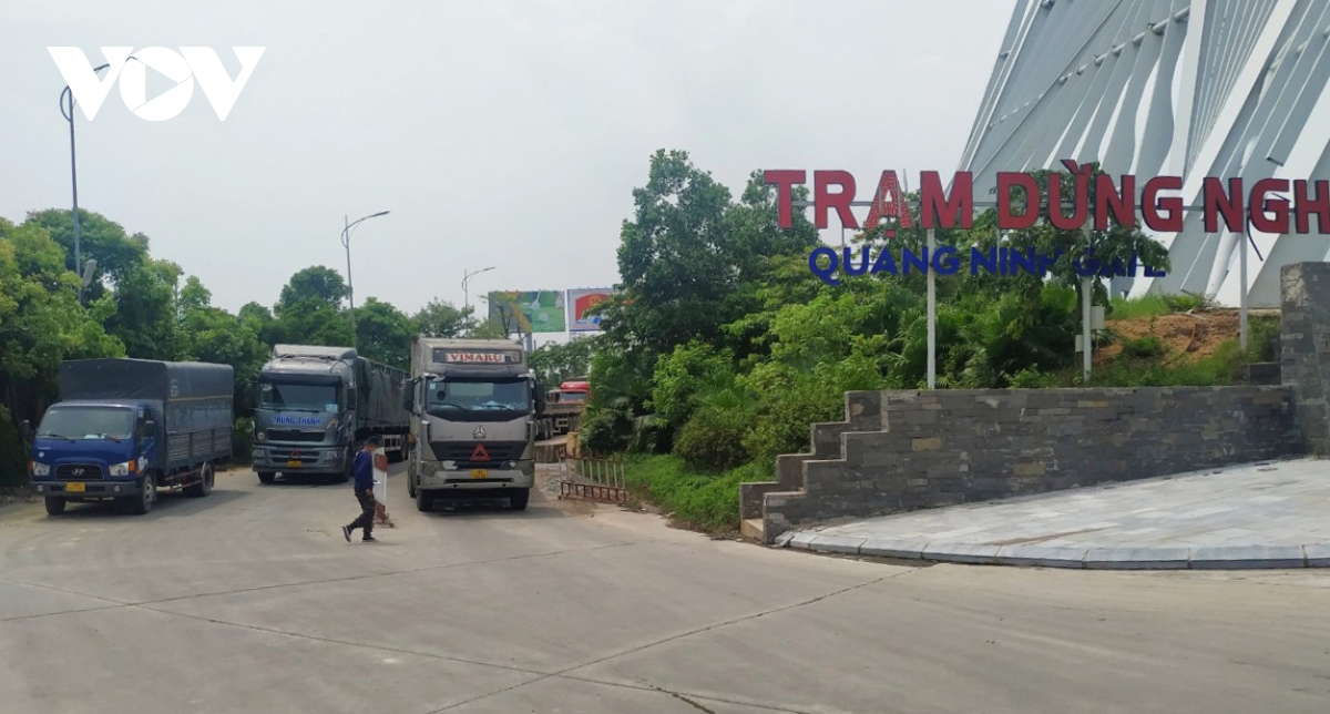 kiểm soát chặt dịch bệnh những vẫn đảm bảo lưu thông hàng hóa ra - vào quảng ninh hình ảnh 2 kiem soat chat dich benh nhung van dam bao luu thong hang hoa ra - vao quang ninh hinh anh 2