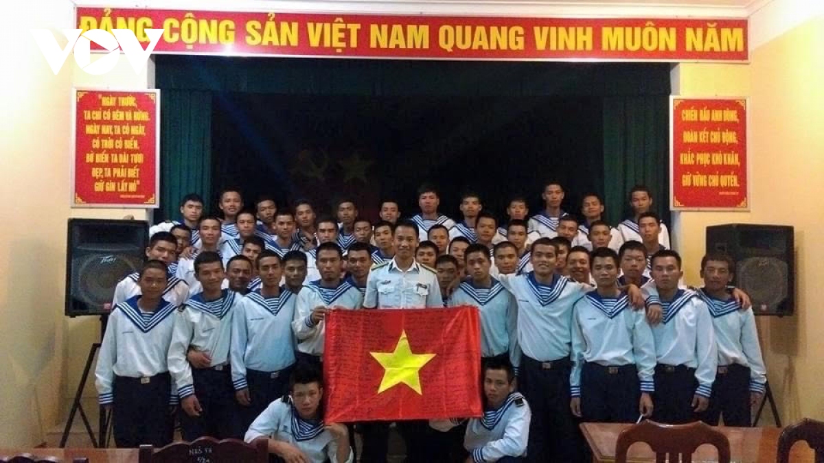 Dieu dac biet o cong vien Dai tuong vo nguyen giap tren dao son ca hinh anh 1