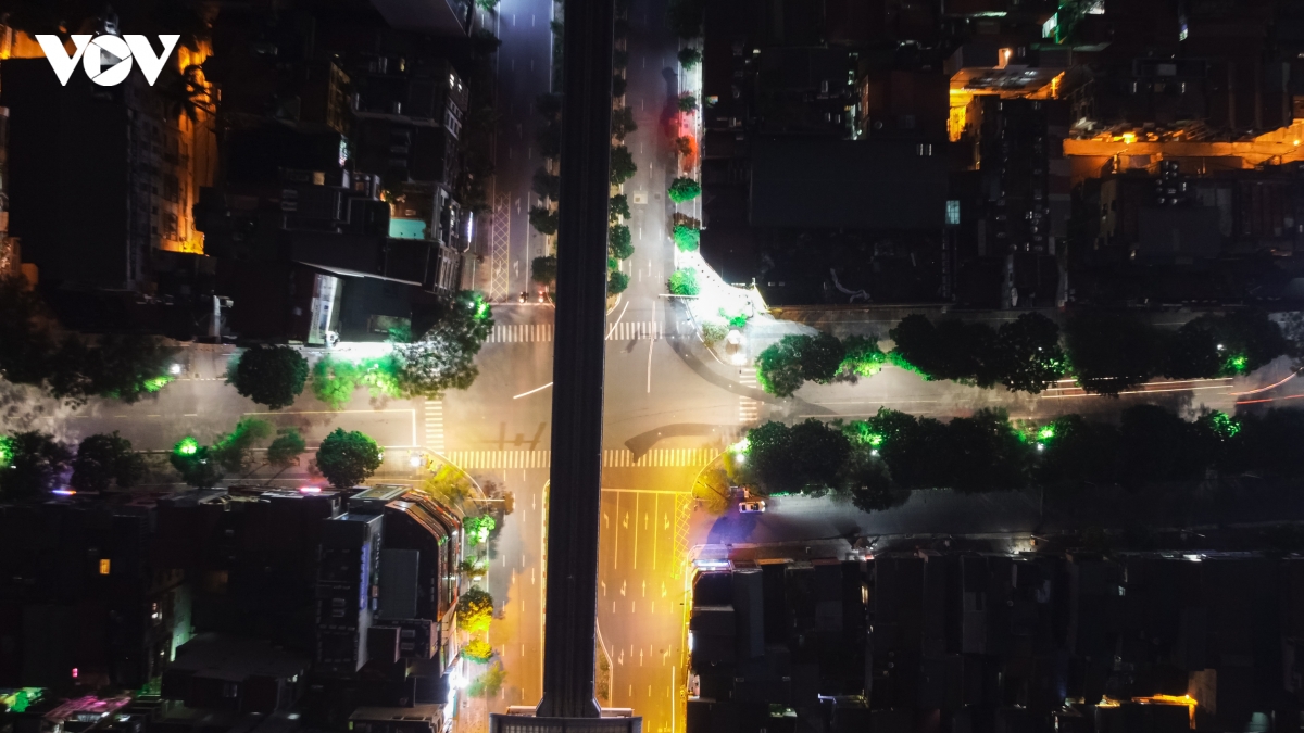 lung linh toi ha noi nhin tu tren cao nhung ngay gian cach xa hoi hinh anh 12