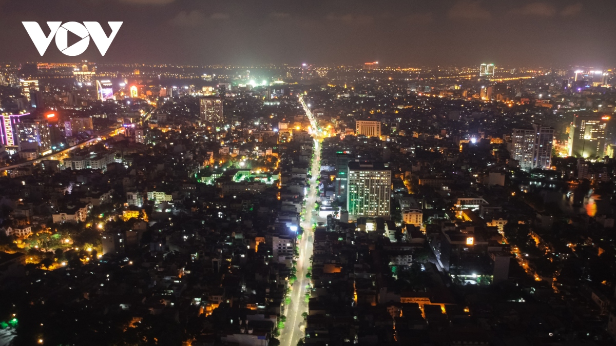 lung linh toi ha noi nhin tu tren cao nhung ngay gian cach xa hoi hinh anh 5