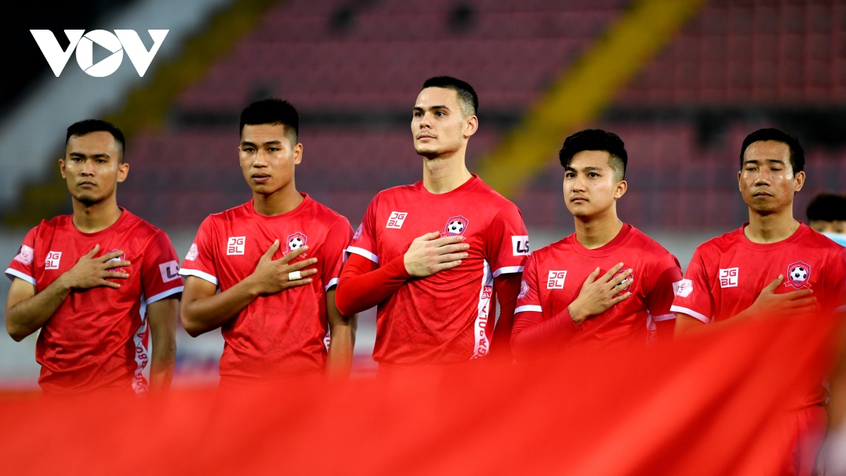 v-league 2021 bi huy nam Dinh va hai phong xem xet thanh ly hop dong voi ngoai binh hinh anh 1