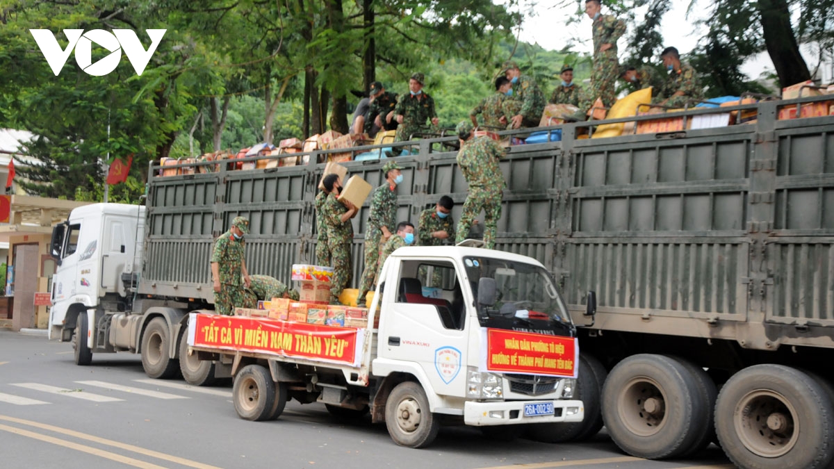 Sơn La chuyển hơn 50 tấn thực phẩm hỗ trợ TP.HCM chống dịch