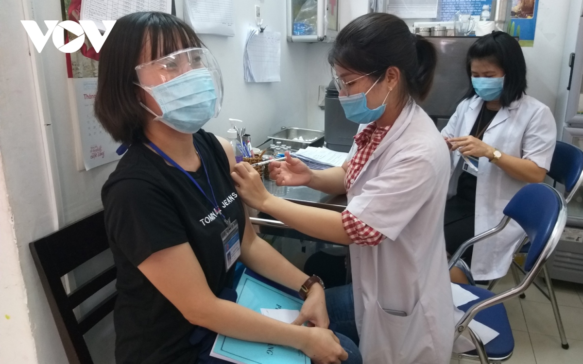 khanh hoa Dat mua 700.000 lieu vaccine nanocovax de tiem mien phi cho nguoi dan hinh anh 1