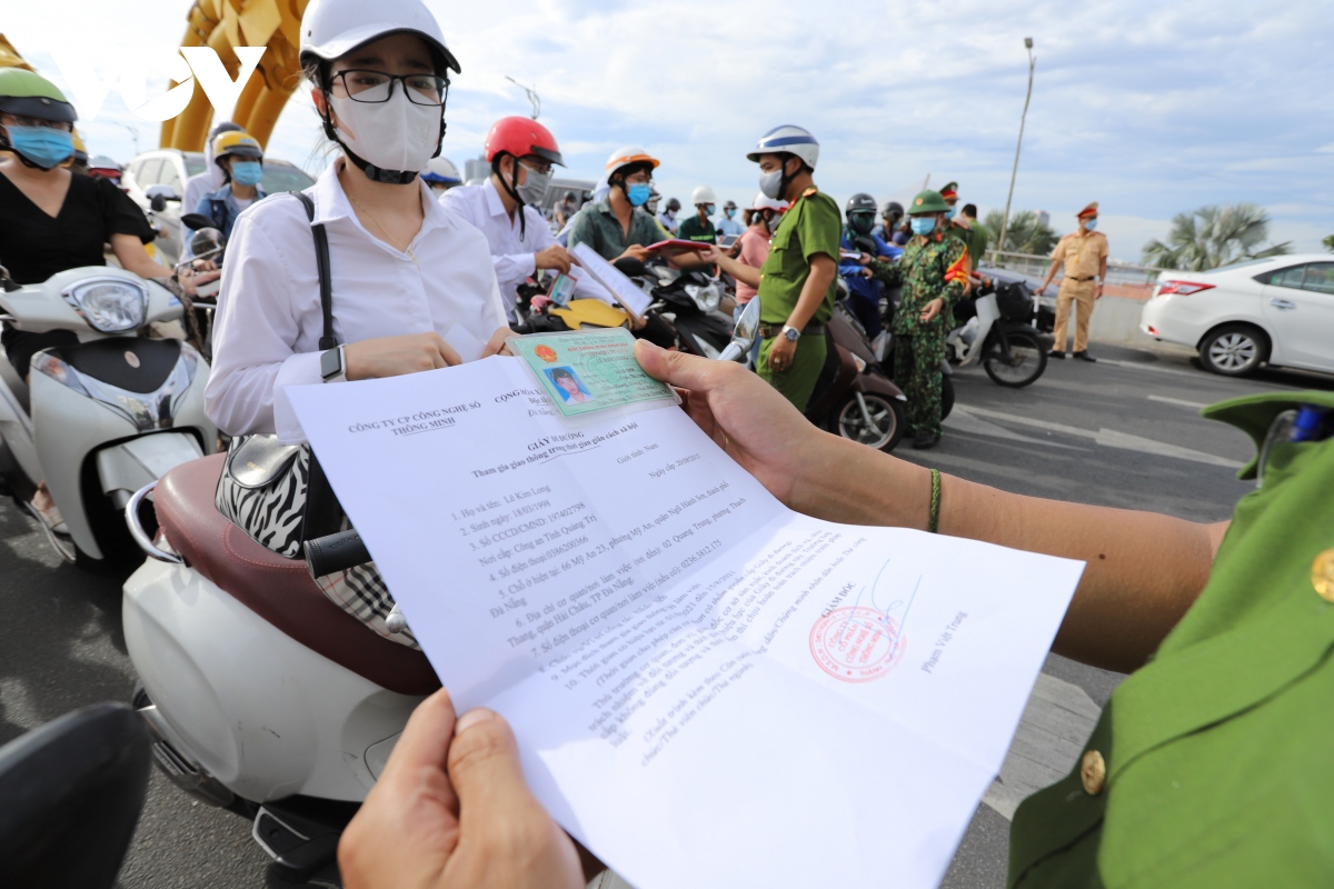 Da nang thuc hien chi thi 05 Un u tai cac chot ngay dau tuan di lam tro lai hinh anh 4