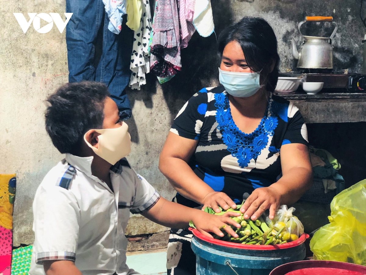 cho noi cai rang diu hiu mua dich, tau ghe nam dai cho doi hinh anh 5