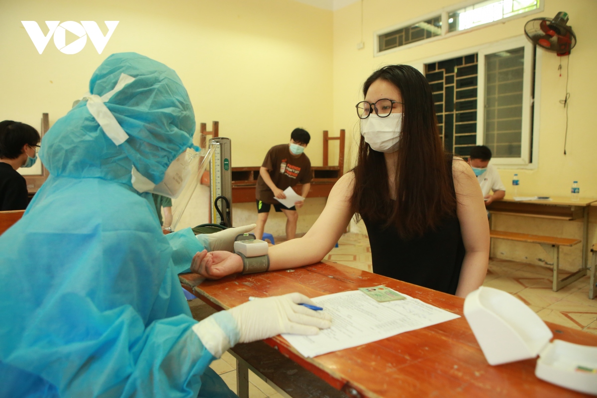 ha noi bat dau tiem nhung lieu vaccine vero cell dau tien cho nguoi dan hinh anh 2