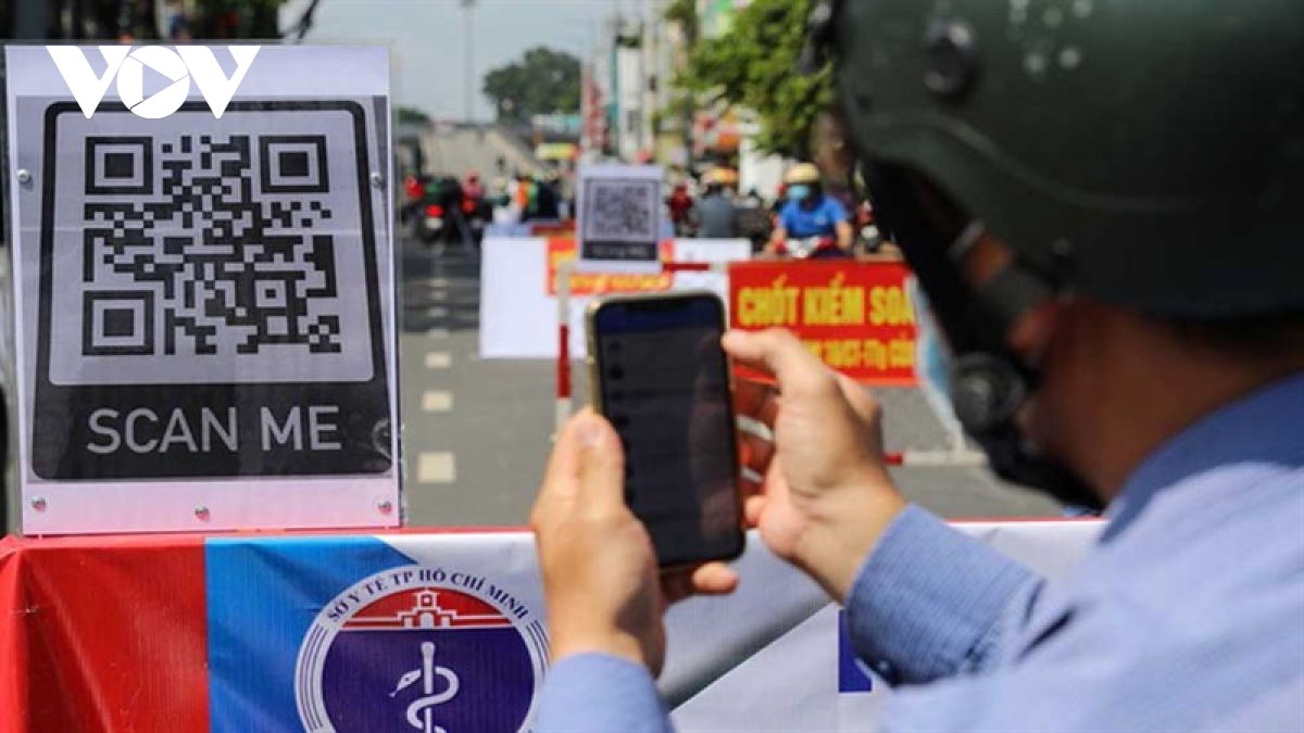 HCM City cautiously eases restrictions as from October 1