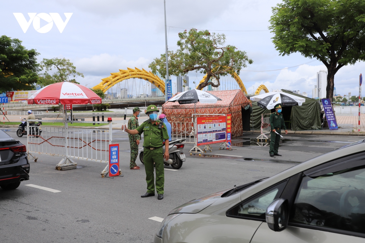 Da nang kiem soat chat viec cap giay di duong, tao thuan loi cho nguoi dan va doanh nghiep hinh anh 5