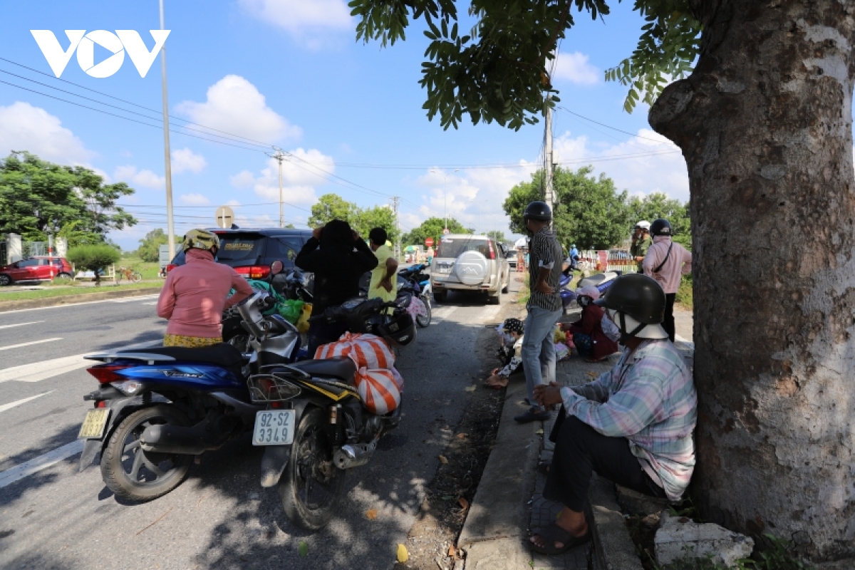 Da nang tiep nhan giao vien va hoc sinh tro ve hinh anh 10