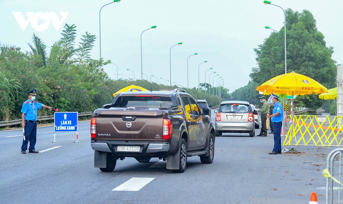 he thong camera quet ma qr o ha noi van lien tuc bao loi, nguoi dan chua quen dung hinh anh 6