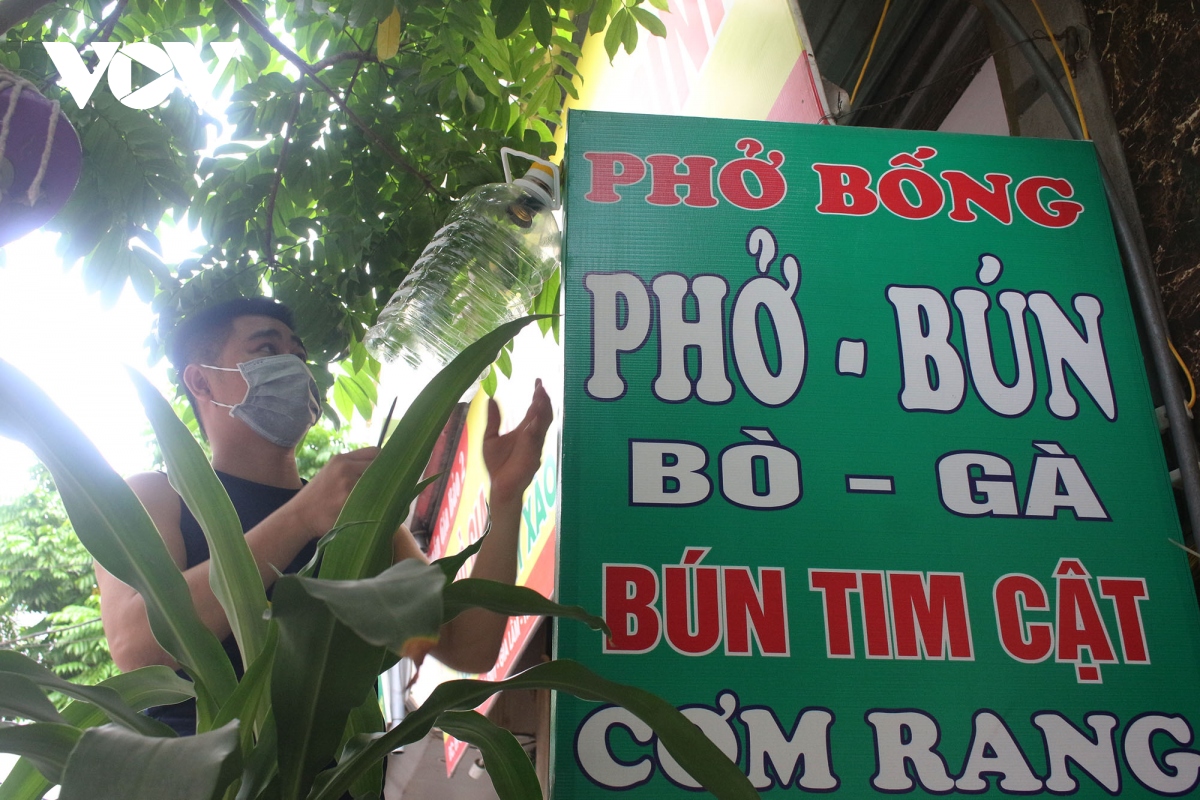 quan an o vung xanh ha noi duoc mo lai, ban hang mang ve hinh anh 13