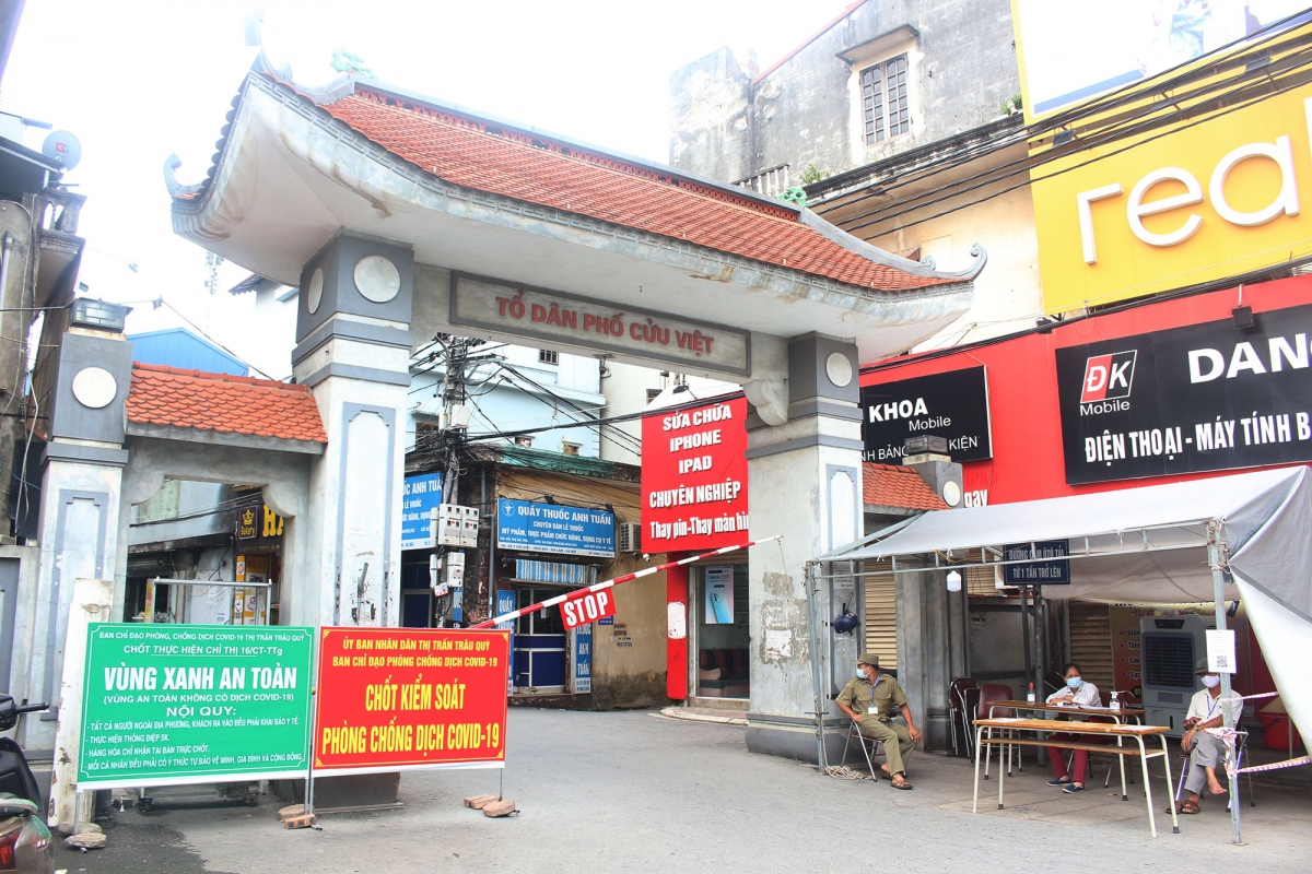 quan an o vung xanh ha noi duoc mo lai, ban hang mang ve hinh anh 1