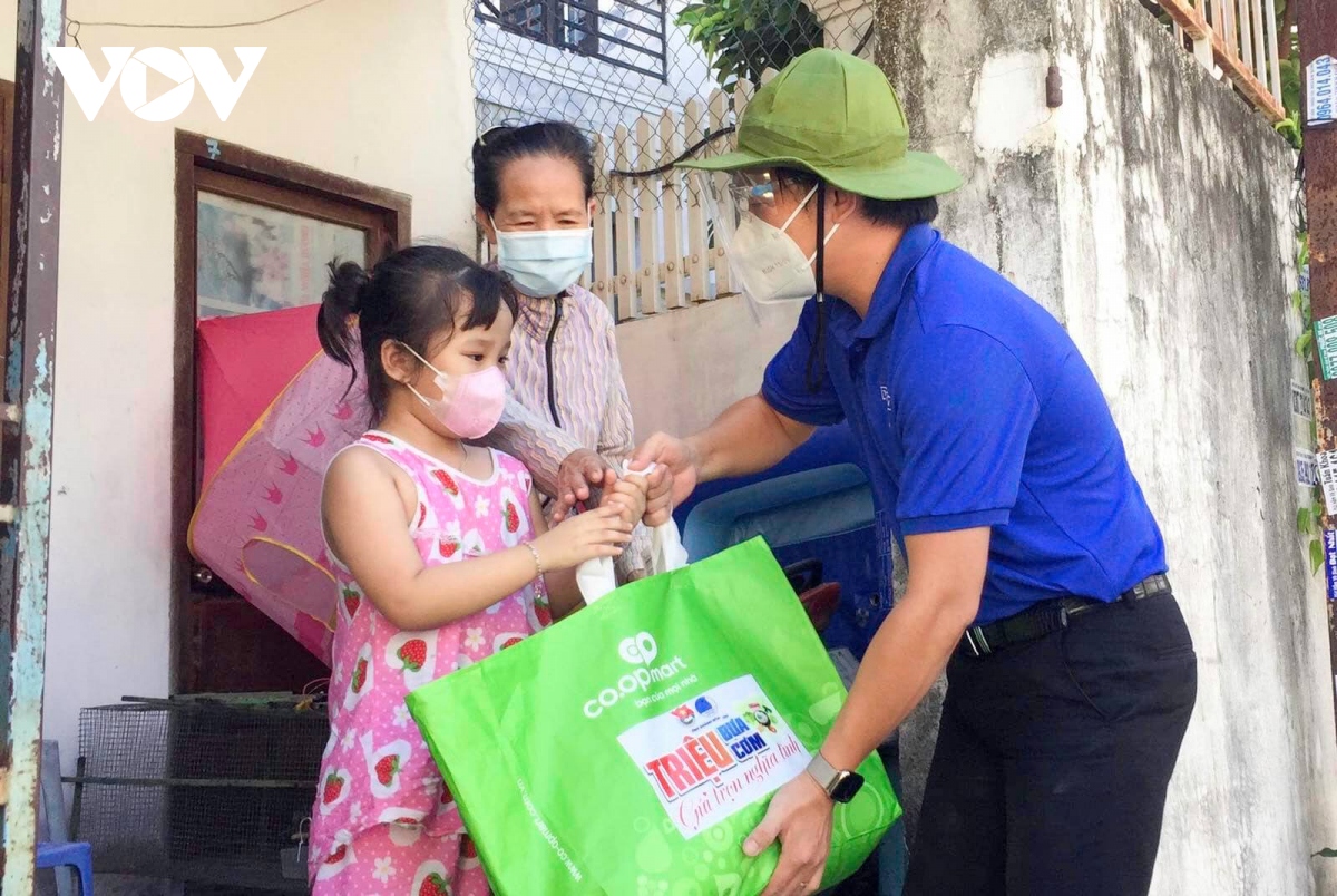 khanh hoa Da dang chinh sach, phuong thuc ho tro de khong bo sot doi tuong hinh anh 4