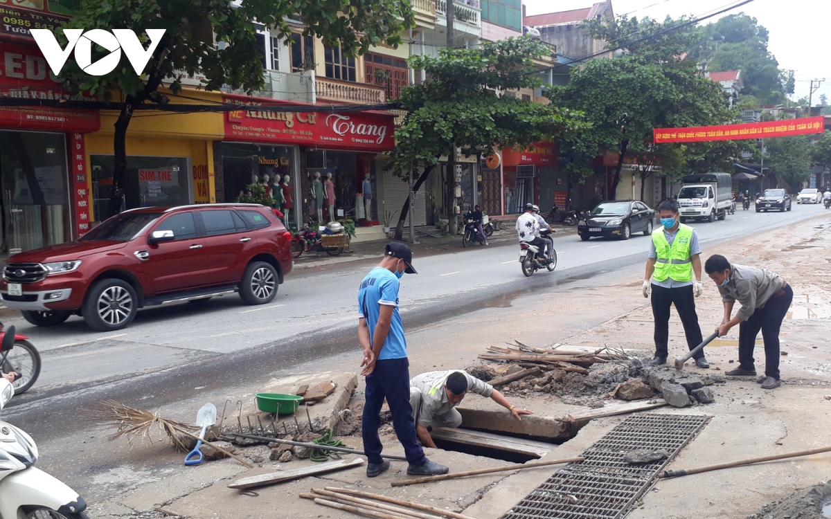 nhieu ho dan o tp yen bai khon kho vi ngap ung hinh anh 4