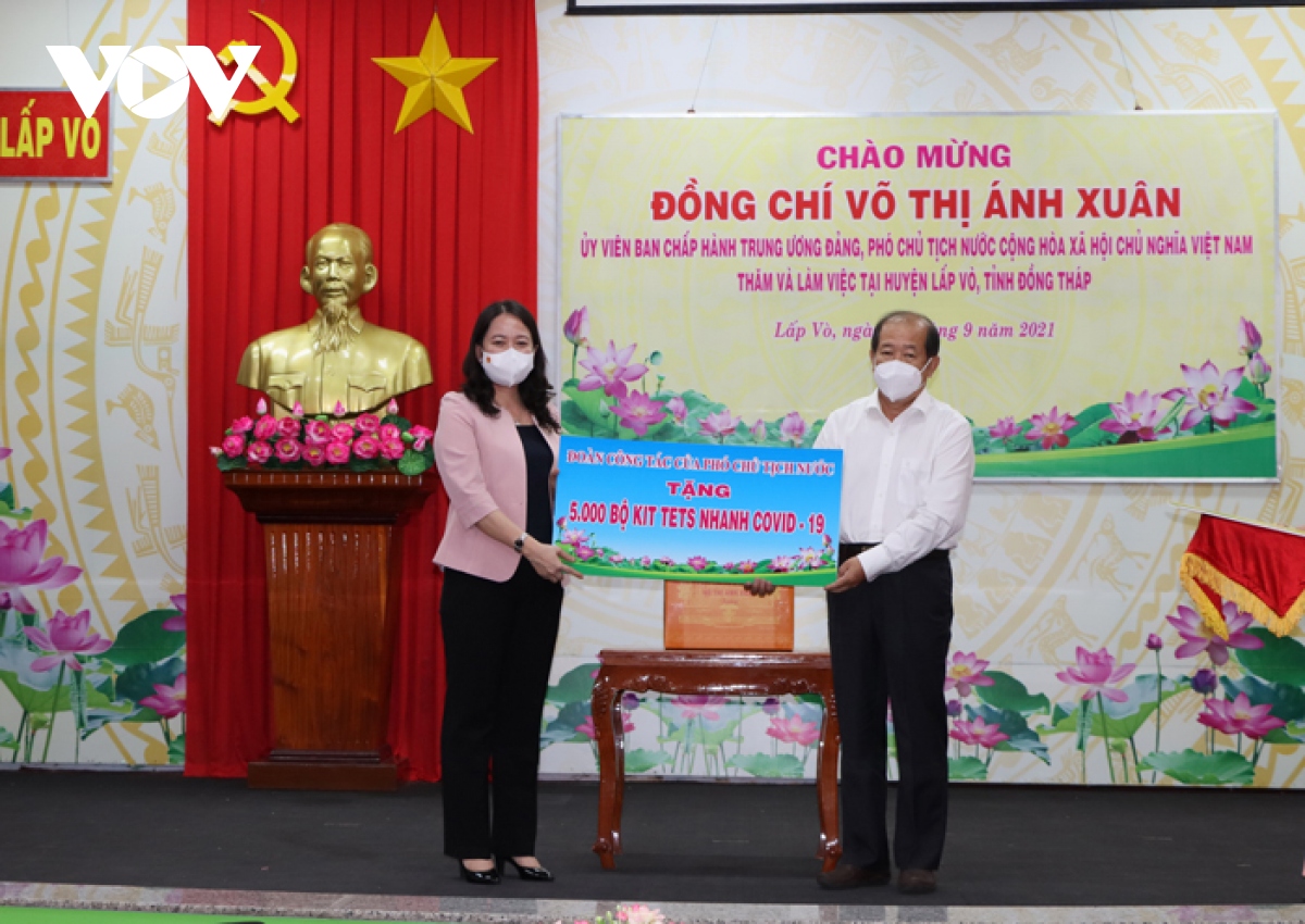 Phó Chủ tịch nước Võ Thị Ánh Xuân biểu dương tinh thần chống dịch của Đồng Tháp