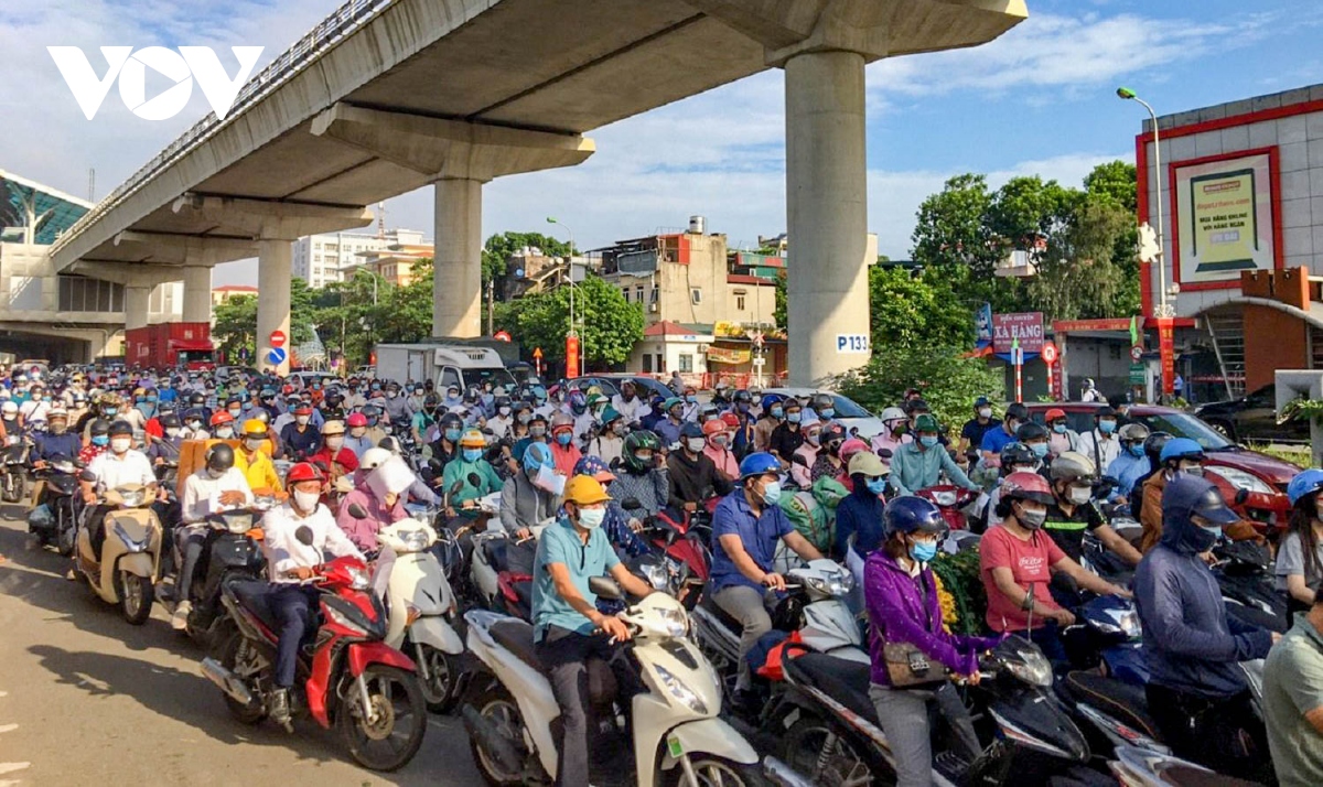 Người Hà Nội ca thán về quy định cấp giấy đi đường mới