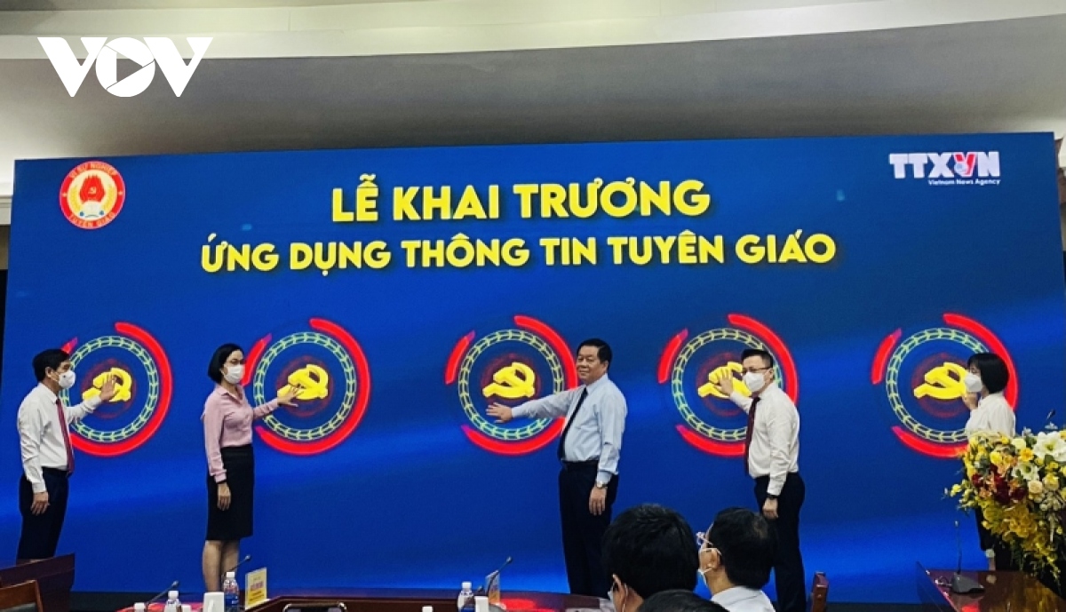 khai truong ung dung thong tin tuyen giao tren dien thoai thong minh hinh anh 1