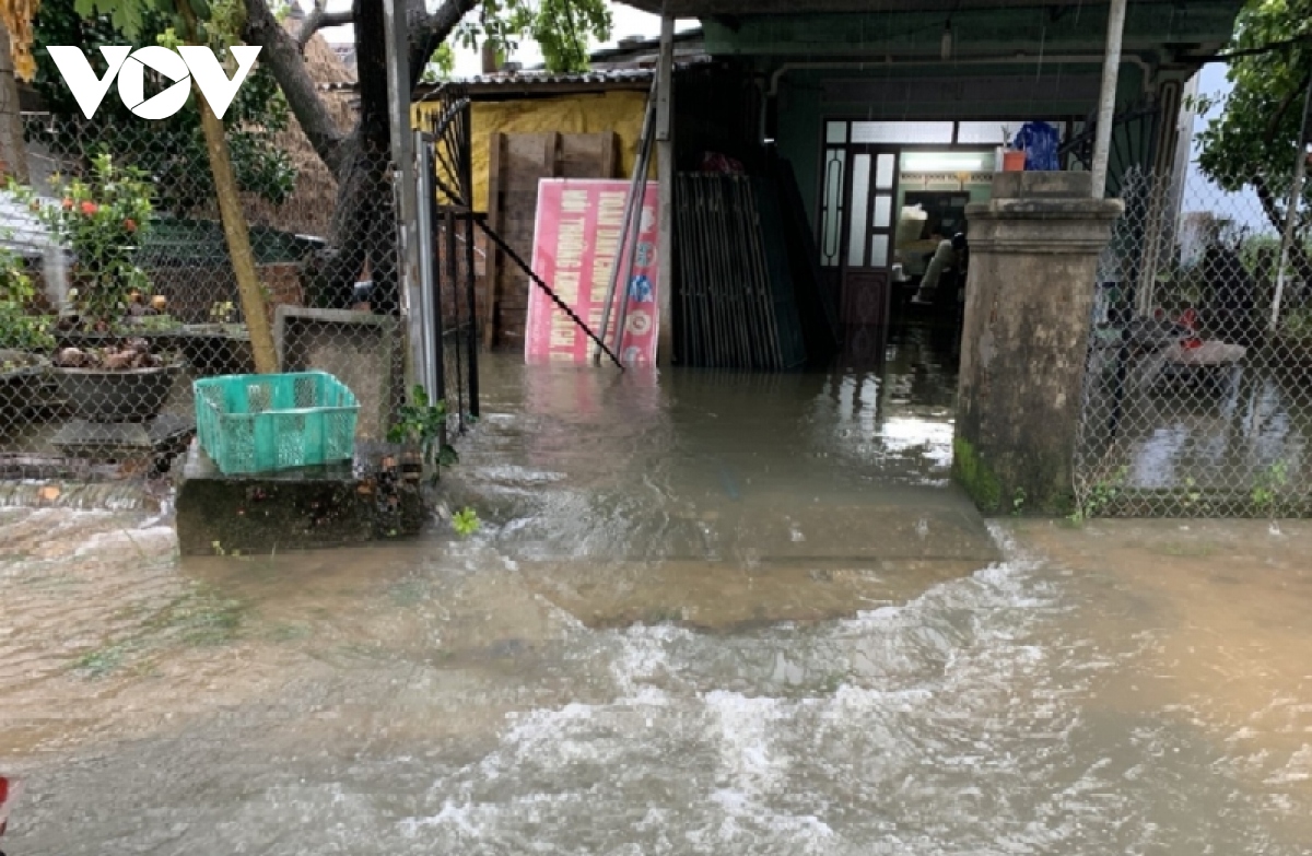 mua lu lon gay ngap vung trung thap, mot nguoi mat tich o quang ngai hinh anh 2