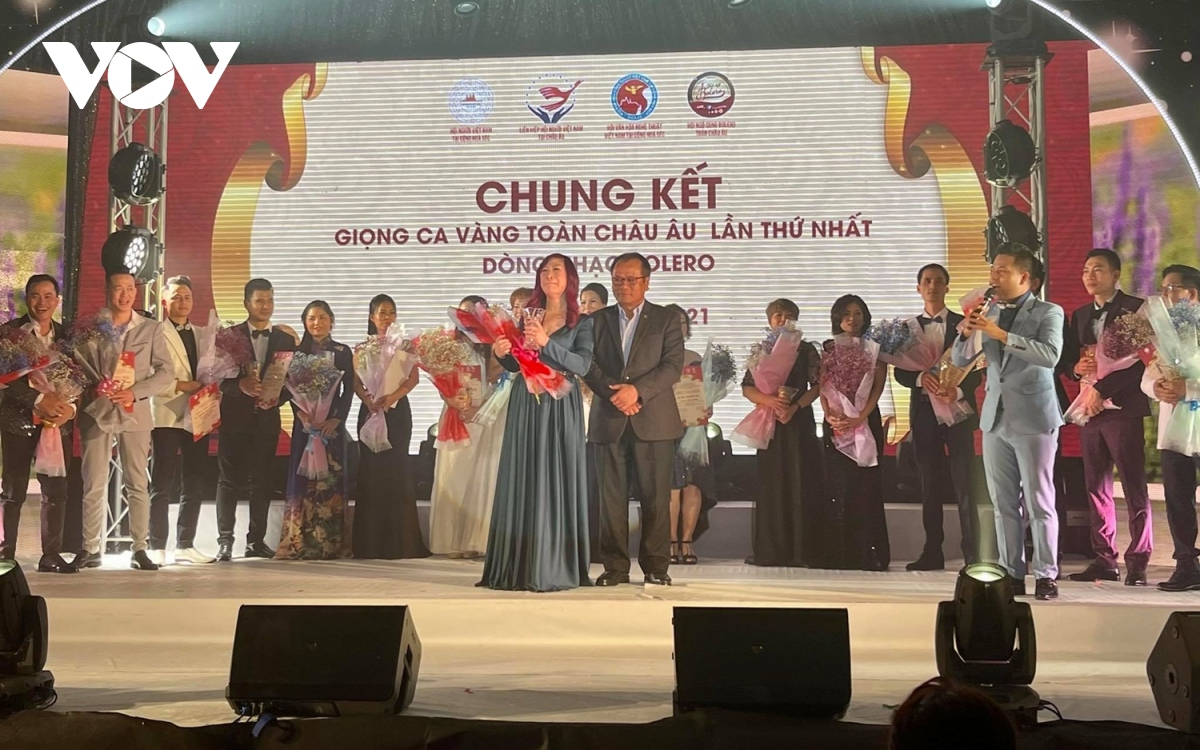 lan tỏa tinh thần đoàn kết người việt tại cuộc thi giọng ca vàng toàn châu Âu hình ảnh 1 lan toa tinh than doan ket nguoi viet tai cuoc thi giong ca vang toan chau Au hinh anh 1