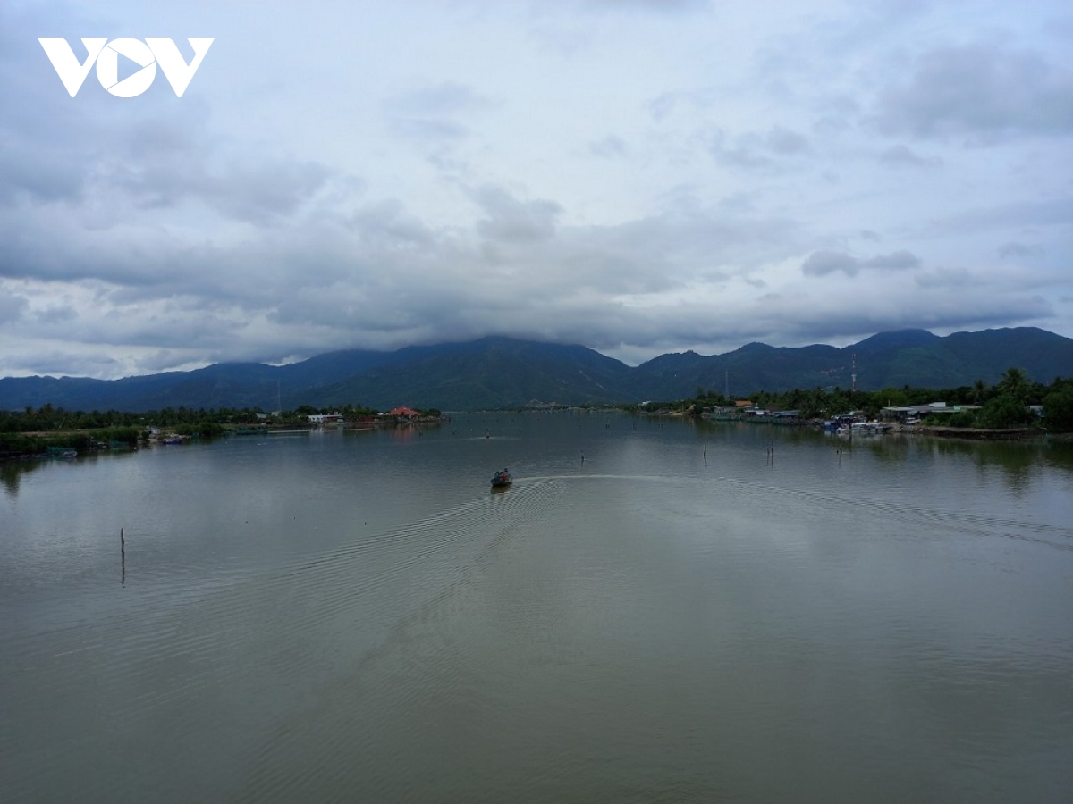 bat nhao mua ban dat o cam lam, khanh hoa hinh anh 1