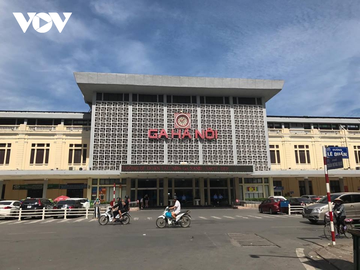 hang khong bay tro lai, duong sat den bao gio hinh anh 1