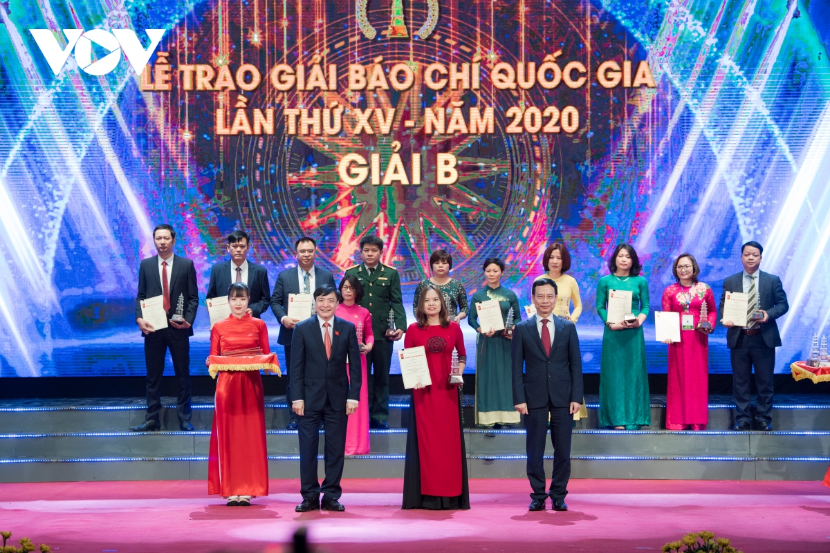 vov doat 5 giai bao chi quoc gia lan thu 15 - nam 2020 hinh anh 8