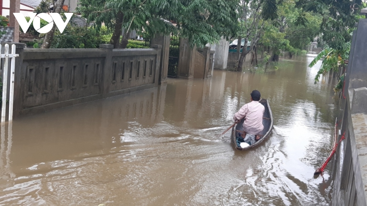 nuoc van lai lang o vung ron lu thua thien hue hinh anh 8