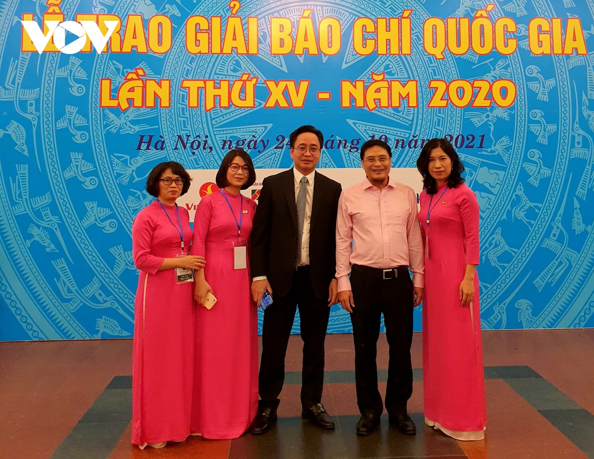 vov doat 5 giai bao chi quoc gia lan thu 15 - nam 2020 hinh anh 16