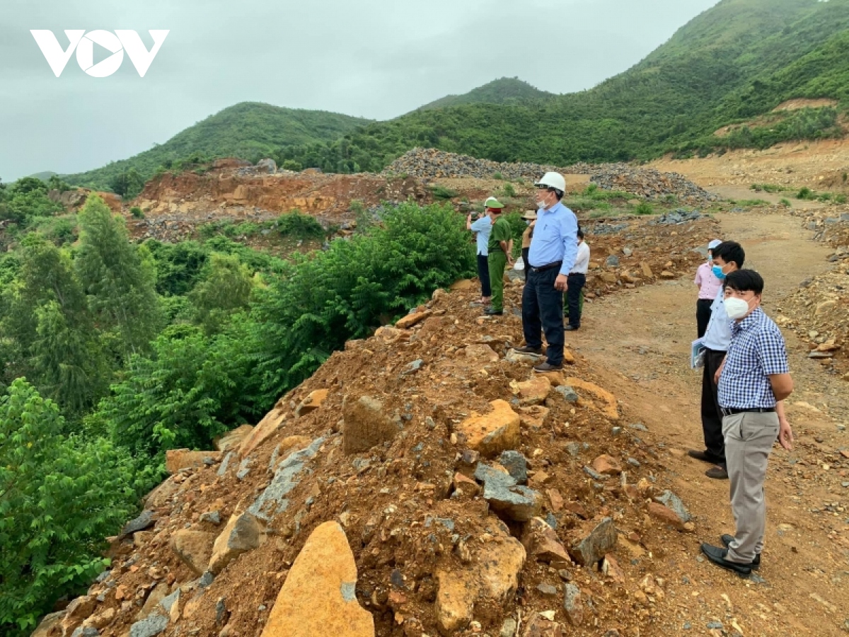 khanh hoa lo ngai vi nhieu du an tren nui co nguy co sat lo hinh anh 1