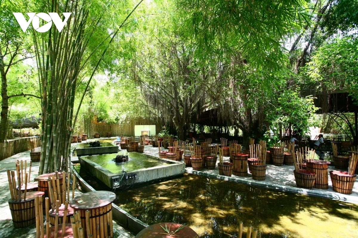 quan cafe bang tre an tuong o binh duong hinh anh 2