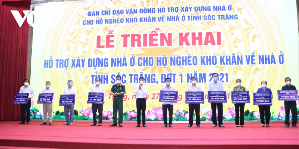 cham lo ho tro nha o cho ho ngheo, kho khan o soc trang hinh anh 2