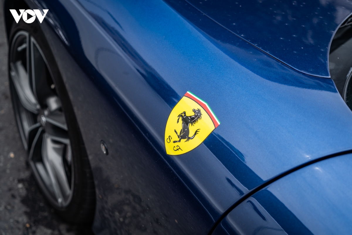 hinh anh ferrari roma hon 20 ty dong dao pho sai gon ngay cuoi tuan hinh anh 7